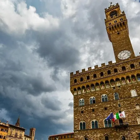 Alfieri Lägenhetshotell