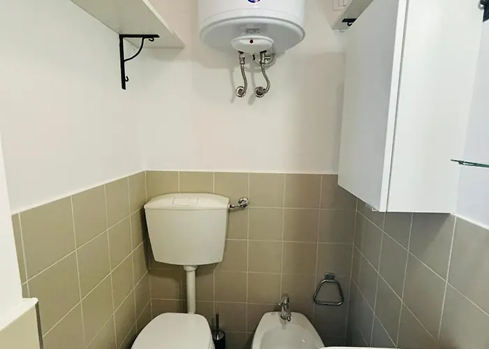 Alfieri アパートホテル